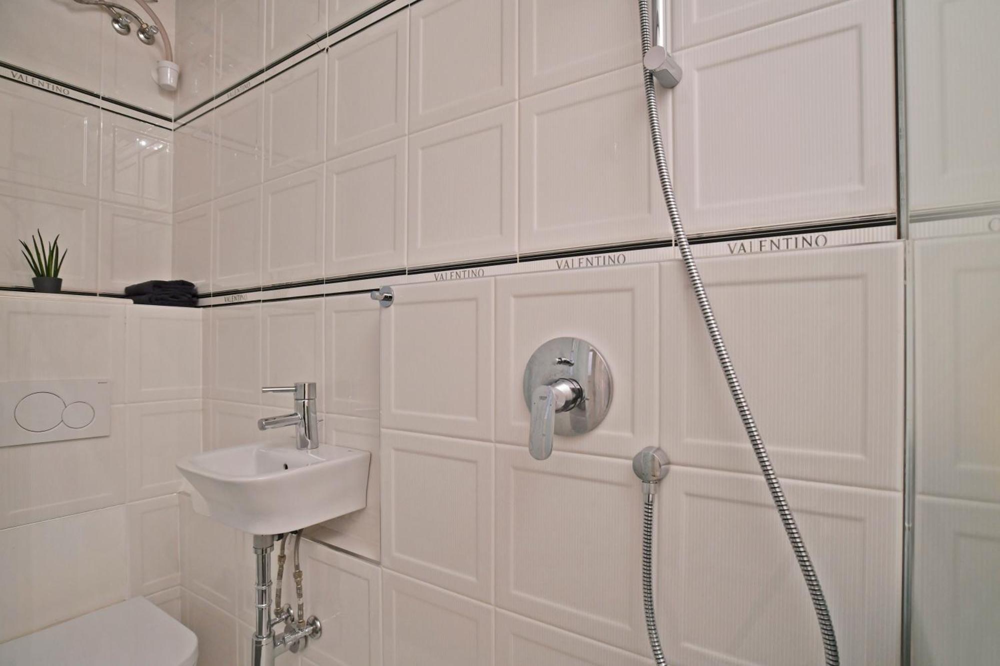 Luxuryflat Near Centre On118 Sqm, 3Br,2Bth,8Bed,Ac Apartman Budapest Kültér fotó